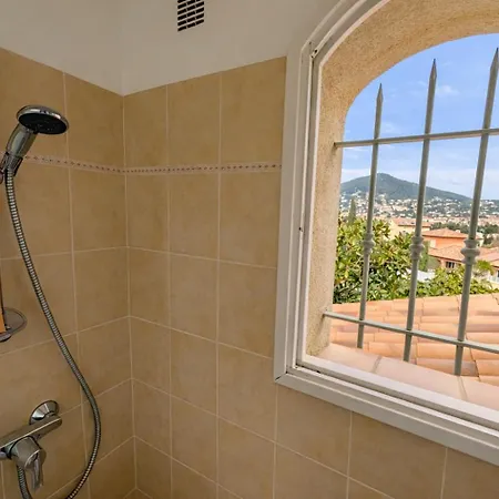 Villa Flora -150m2, Swimming Pool, Sea On Foot, Air Conditioning