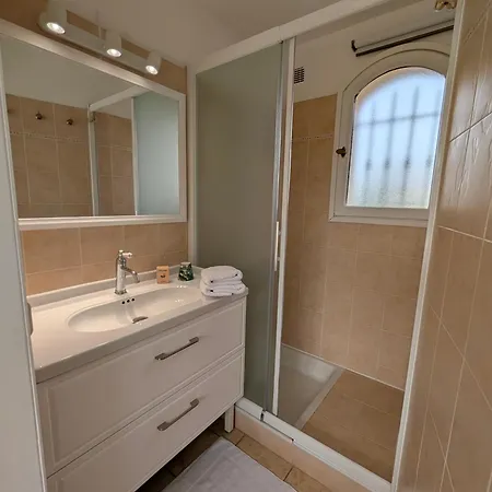 Flora -150m2, Swimming Pool, Sea On Foot, Air Conditioning *