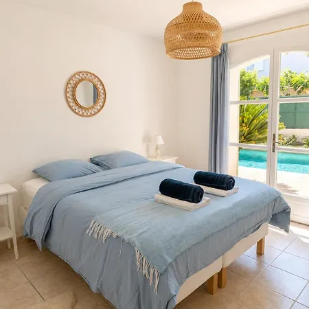 Flora -150m2, Swimming Pool, Sea On Foot, Air Conditioning Carqueiranne
