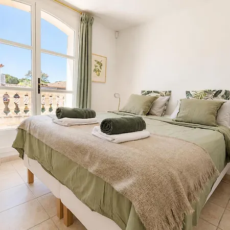 Flora -150m2, Swimming Pool, Sea On Foot, Air Conditioning